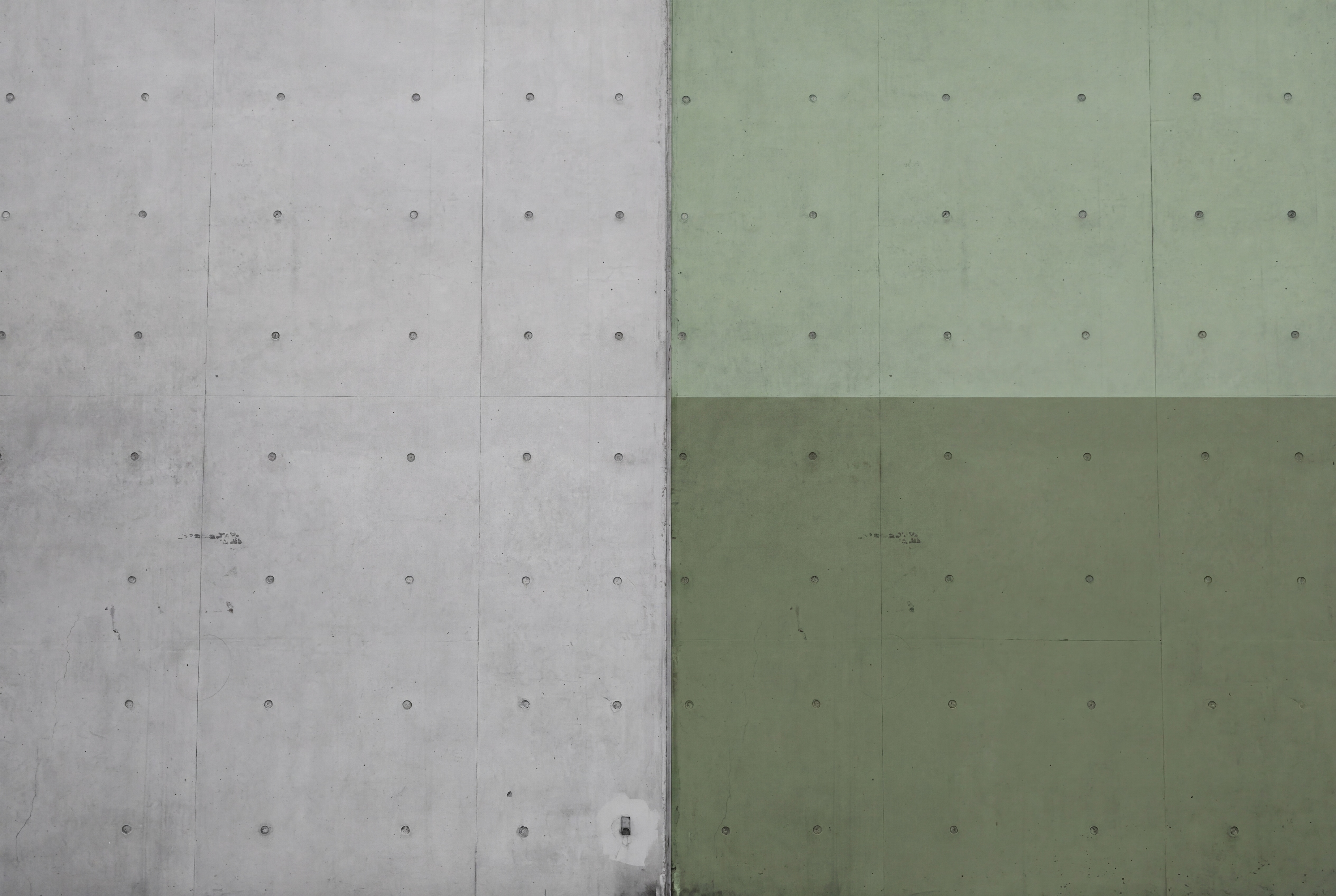 Prismaclad graphic treatment installation on industrial building